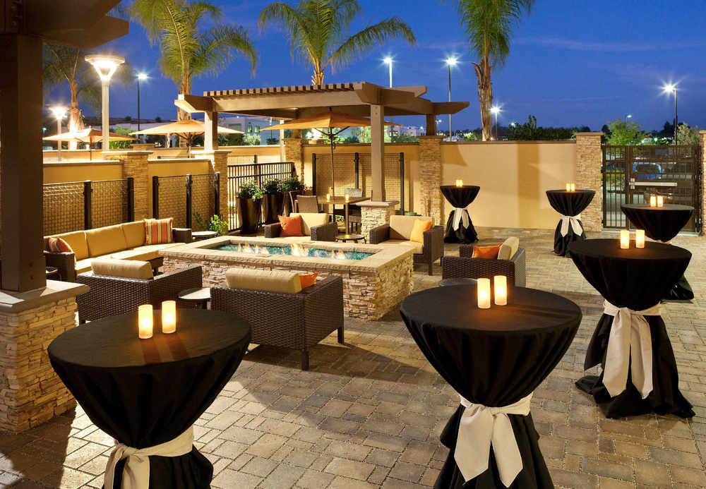 Courtyard By Marriott San Diego Оушънсайд Екстериор снимка