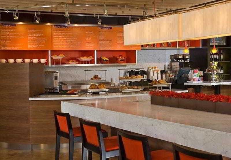 Courtyard By Marriott San Diego Оушънсайд Ресторант снимка