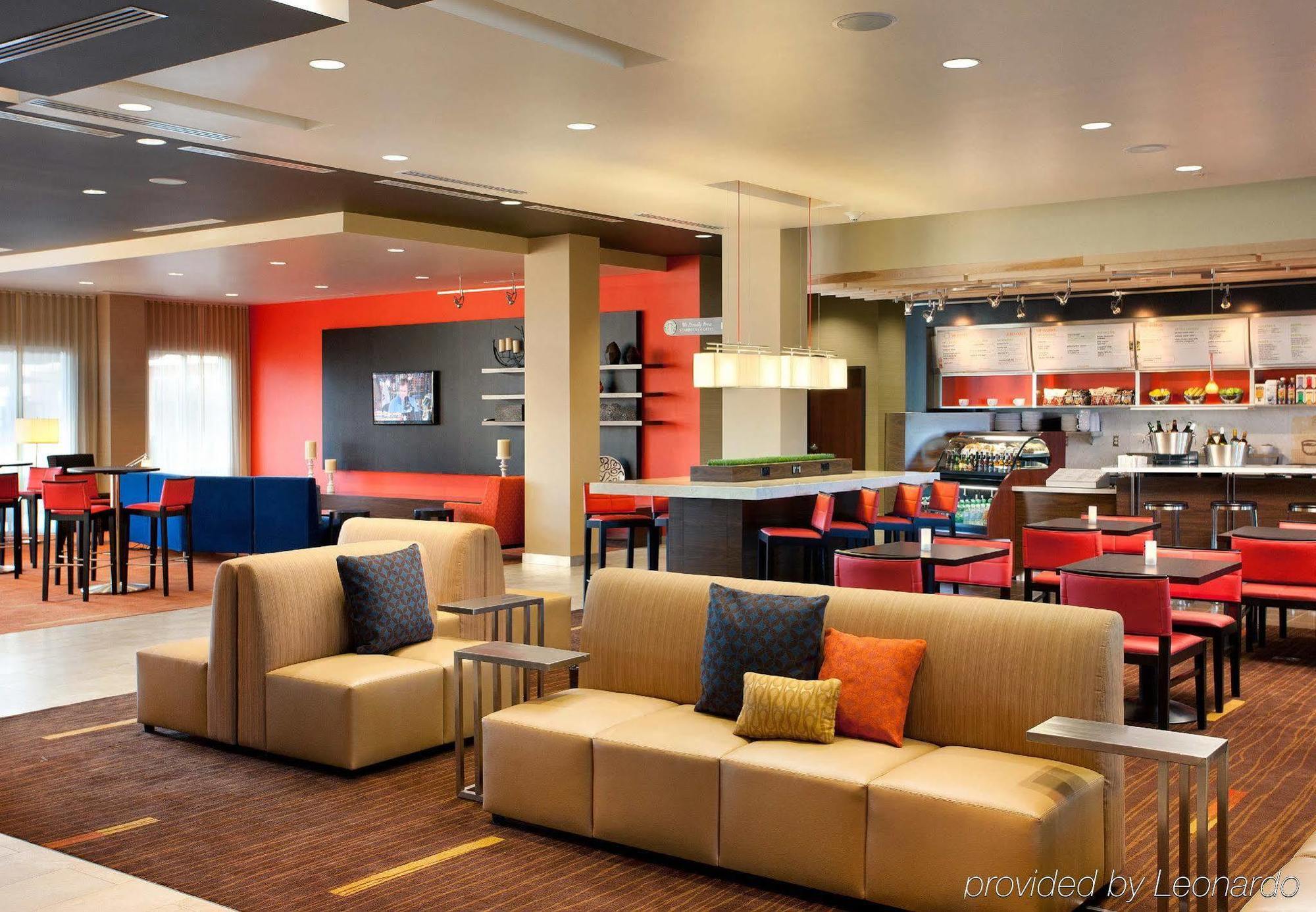 Courtyard By Marriott San Diego Оушънсайд Ресторант снимка