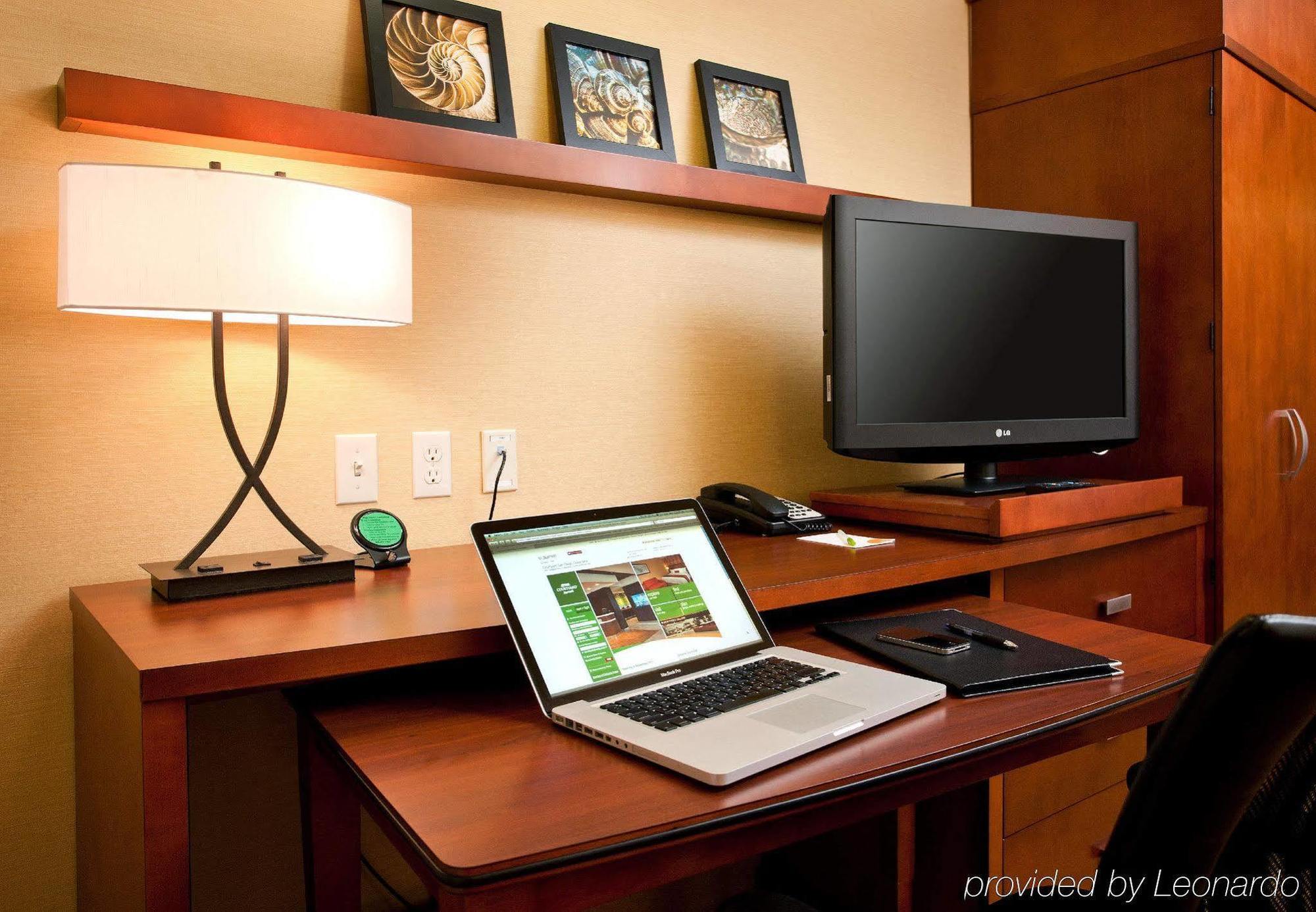 Courtyard By Marriott San Diego Оушънсайд Съоръжения снимка